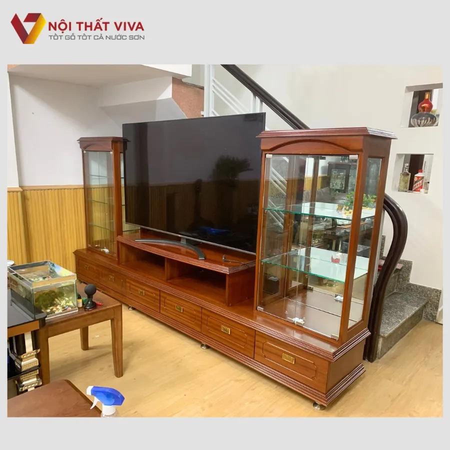 Kệ tivi phòng khách hiện đại với ngăn lưu trữ đa năng
