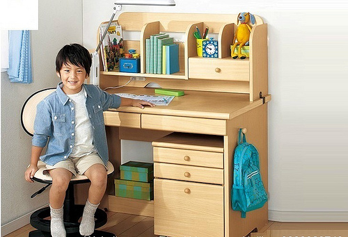 Kích Thước Bàn Học Sinh Cấp 1 Chuẩn Bộ Y Tế: 5 Nguyên Tắc Vàng Chọn Bàn