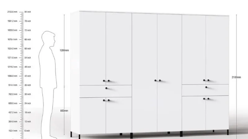 Hình ảnh tủ quần áo 5 cánh gỗ tự nhiên với đường nét chạm khắc tinh xảo