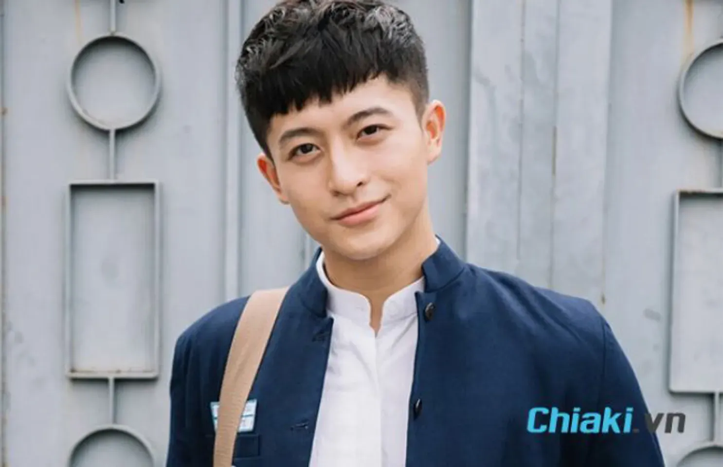 Kiểu tóc layer nam mái ngố