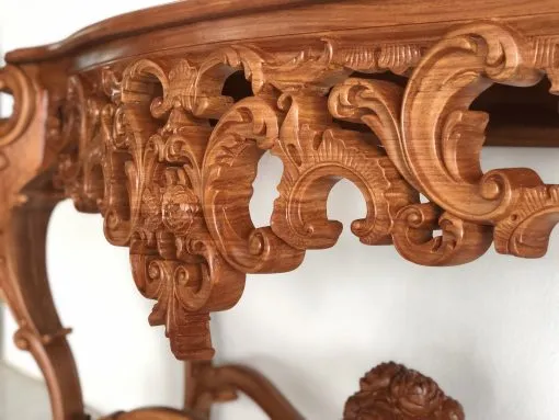 Độ tinh xảo trong chế tác bàn ghế gỗ gõ đỏ ảnh hưởng đến giá bán