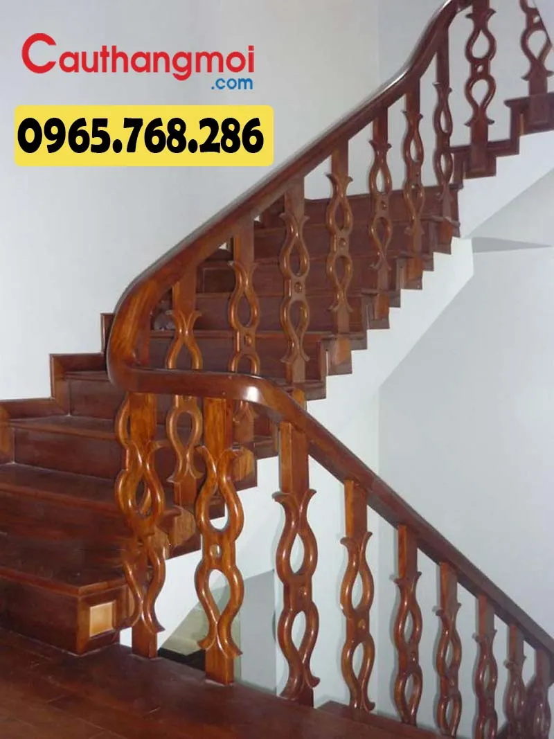 Mẫu thiết kế cầu thang với lan can từ gỗ thiết kế con tiện đầy tính thẩm mỹ và nghệ thuật