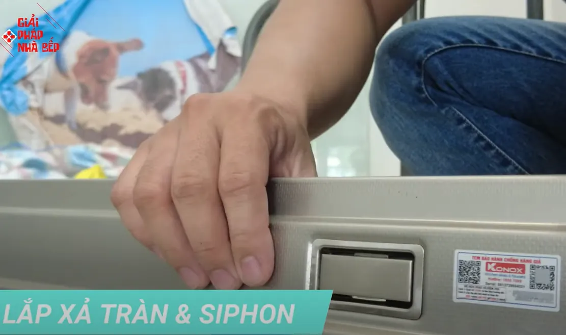 Lắp bộ xả tràn