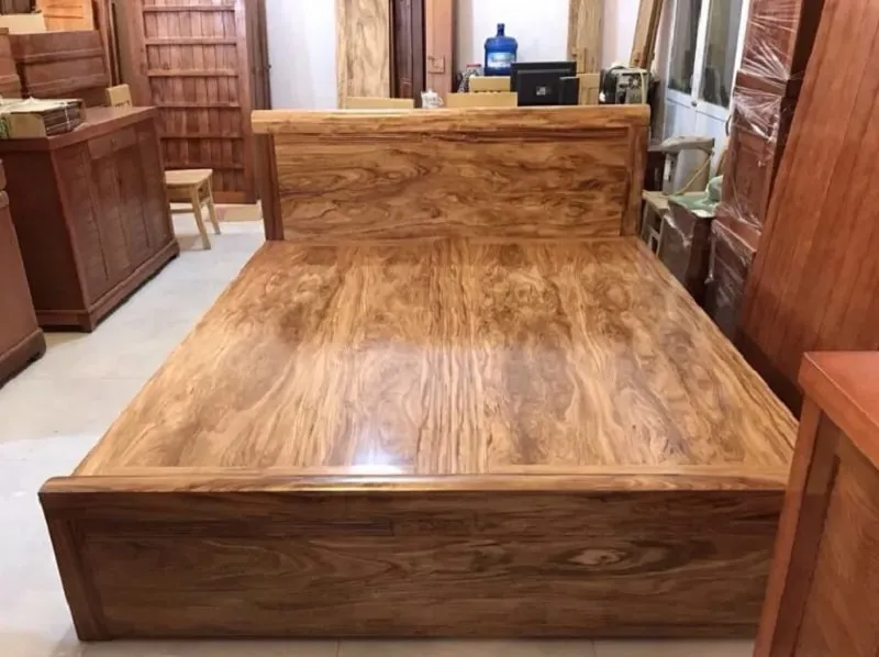 Loại giường ngủ gỗ xoan đào tự nhiên