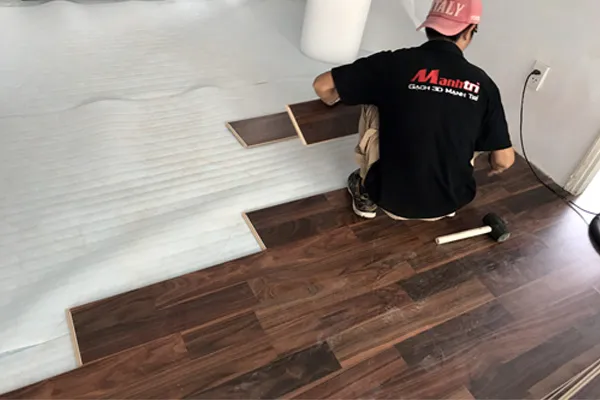 Thi công sàn gỗ sồi tự nhiên phong cách hiện đại