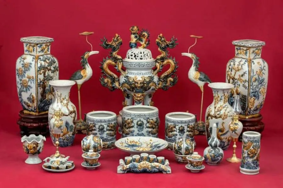 Lư hương bằng sứ (Hình ảnh: Vạn An Lộc)