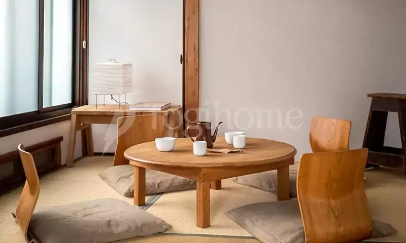 Thiết kế bàn ăn ngồi bệt kiểu Nhật dạng tròn tạo cảm giác ấm cúng, thân mật