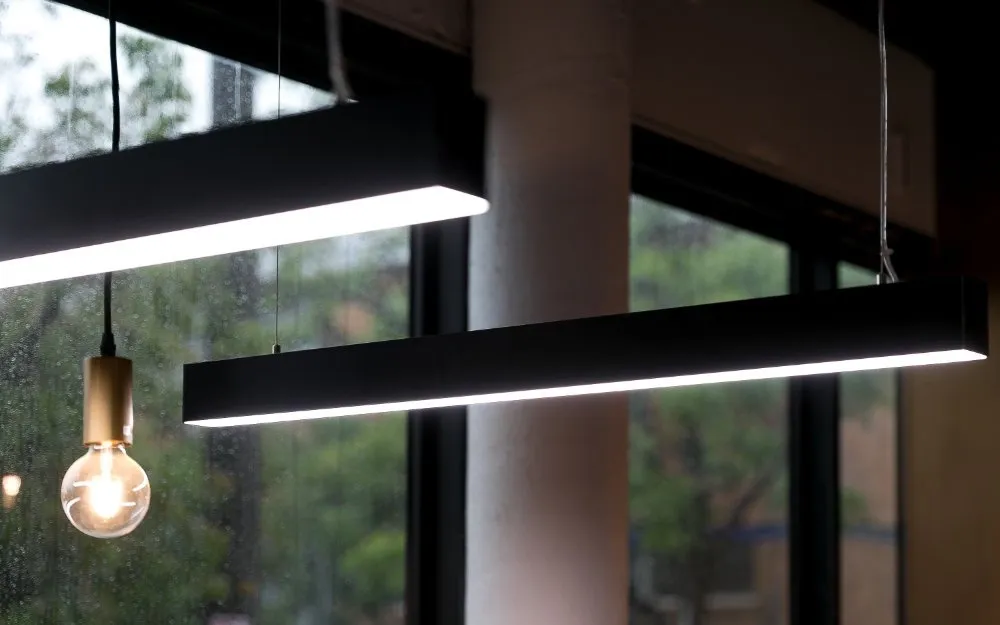 Mẫu đèn led thả máng hộp dài