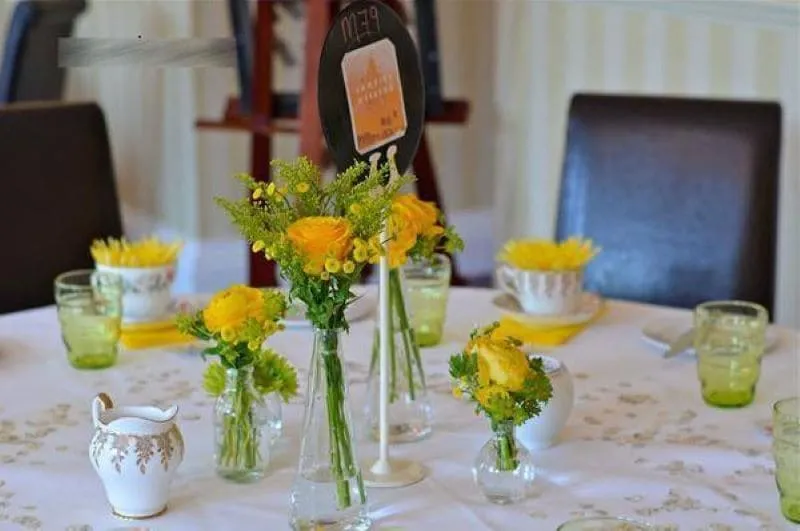 Cắm hoa đơn giản mà tinh tế