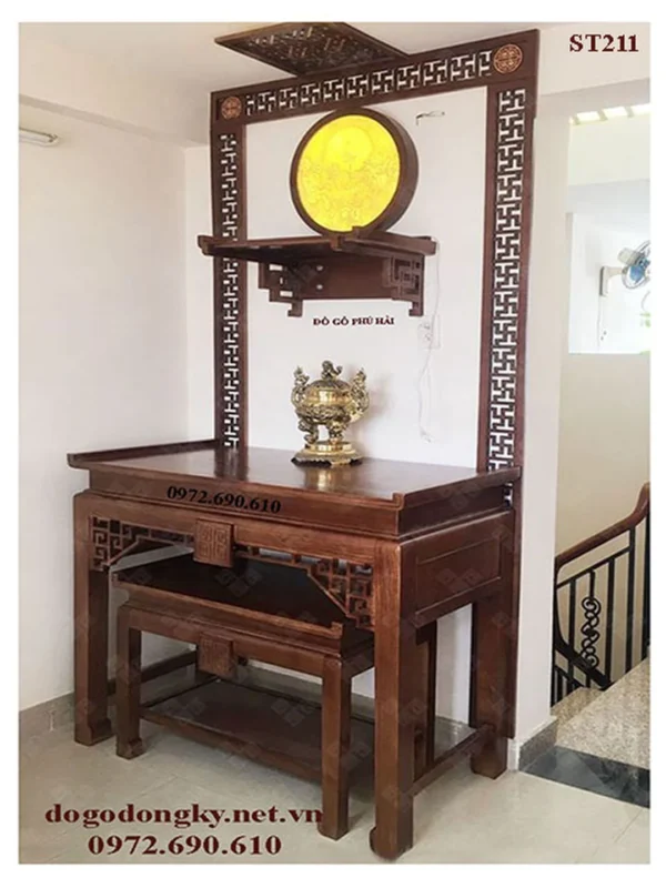 Kích thước bàn thờ gia tiên nhỏ cho căn hộ Mẫu kích thước bàn thờ gia tiên nhỏ đặt trong không gian hiện đại