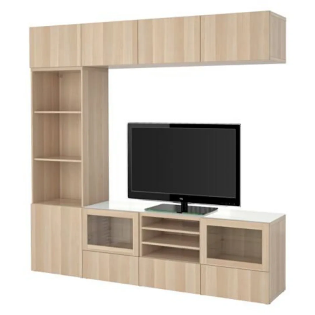 Tủ gỗ để tivi phòng khách với các ô trang trí đối xứng