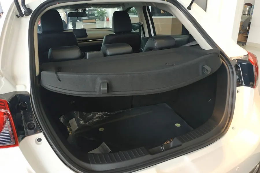 Khoang hành lý Mazda 2 Hatchback 2019