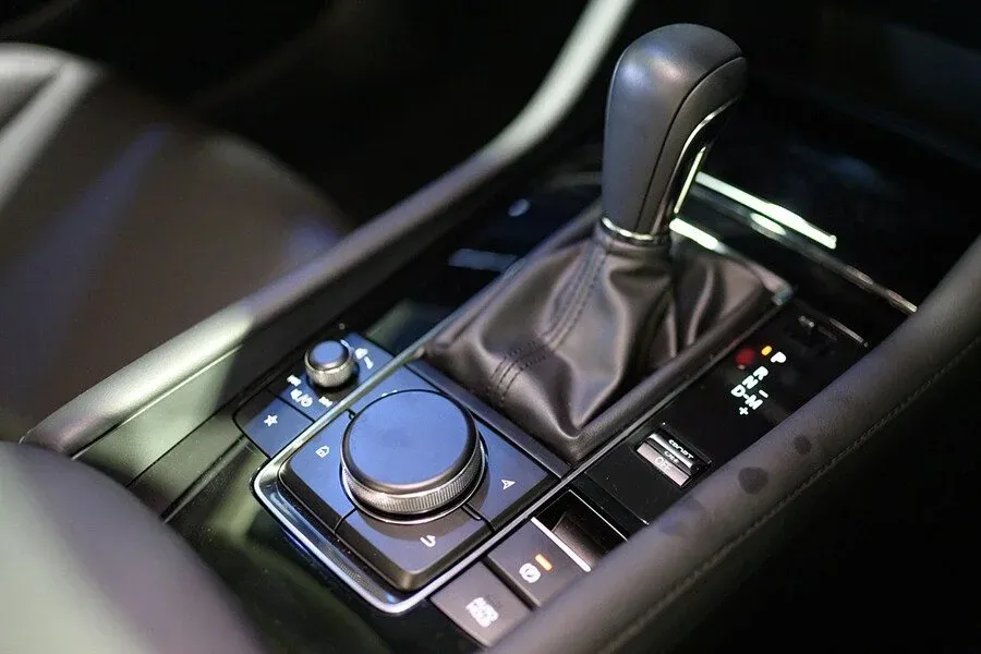 Hộp số tự động di chuyển linh hoạt