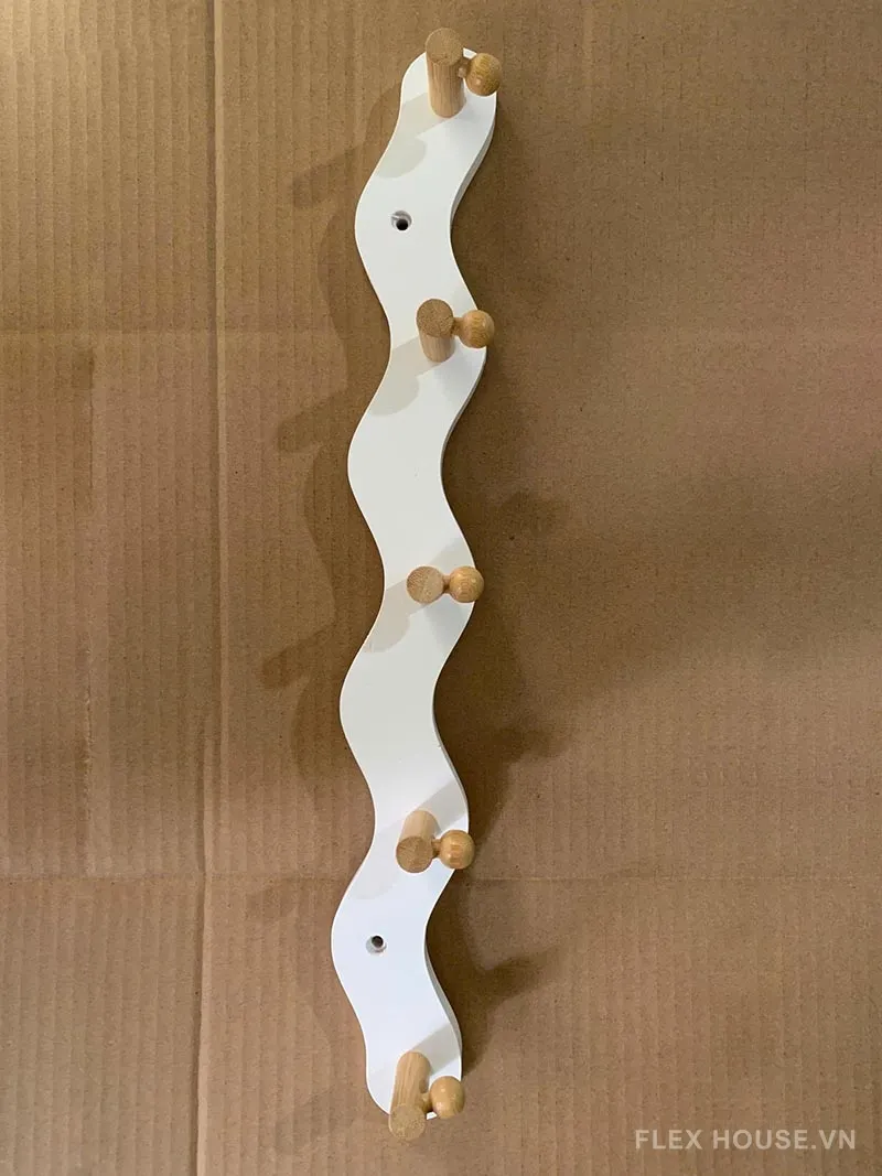 Móc treo áo gắn tường bằng gỗ kiểu Bắc Âu HT7418 8