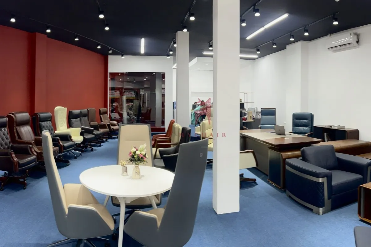 Nội thất văn phòng cao cấp MyChair - Địa chỉ mua bàn làm việc hình móng ngựa uy tín, chất lượng