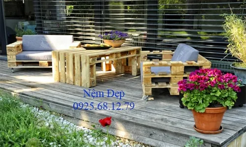 Nệm lót ghế gỗ pallet phong cách vintage