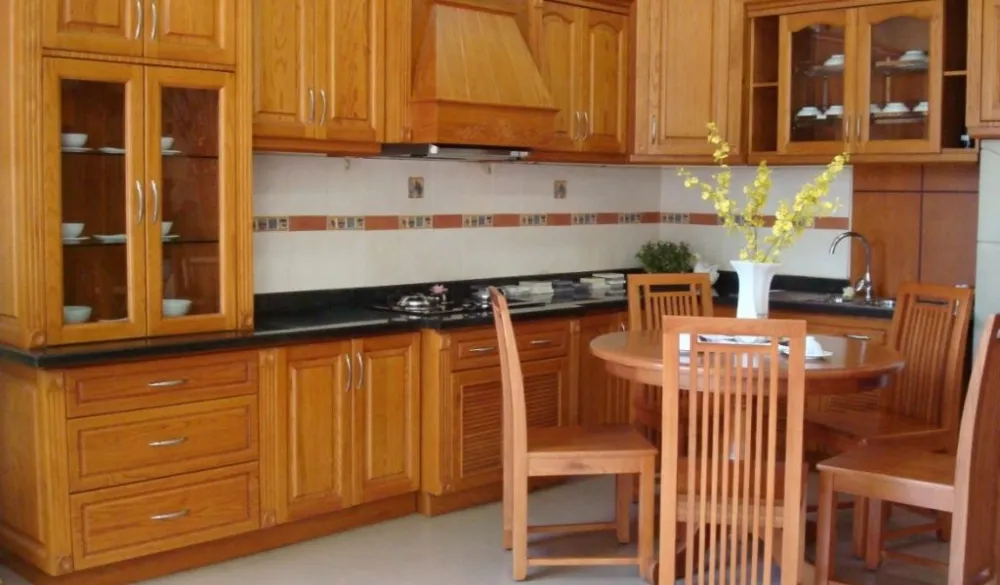 Tủ bếp gỗ sồi Nga nguyên bản