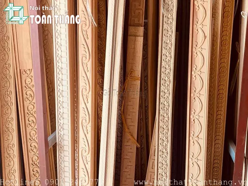 Phào chỉ gỗ tự nhiên đa dạng chủng loại