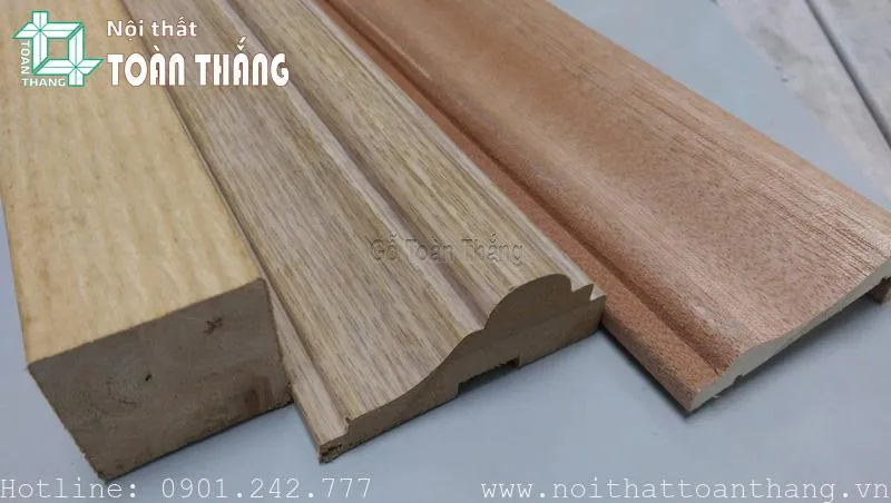 Phào chỉ tường gỗ tự nhiên