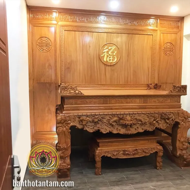 Phòng thờ đẹp mã P19 có thể được làm từ gỗ mít tự nhiên cao cấp