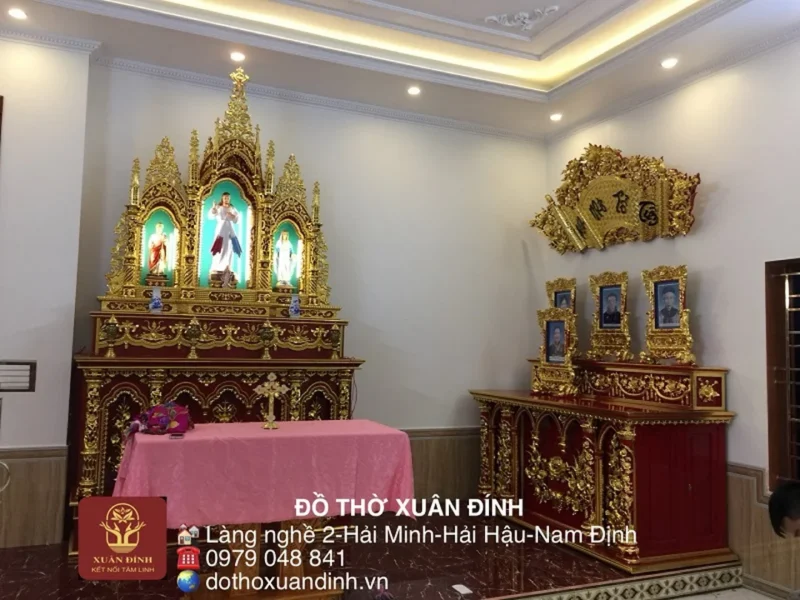 Phòng thờ gia tiên kết hợp trang nghiêm
