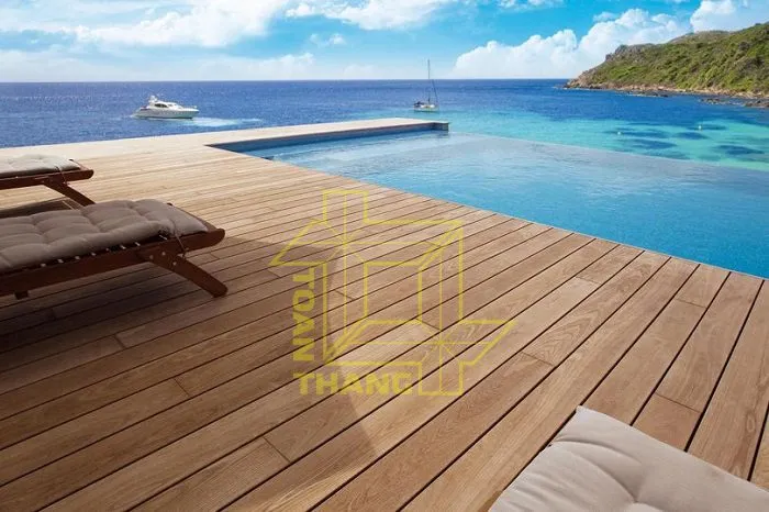 Nếu có điều kiện thì sàn gỗ tự nhiên dùng cho ngoài trời vẫn là lý tưởng nhất