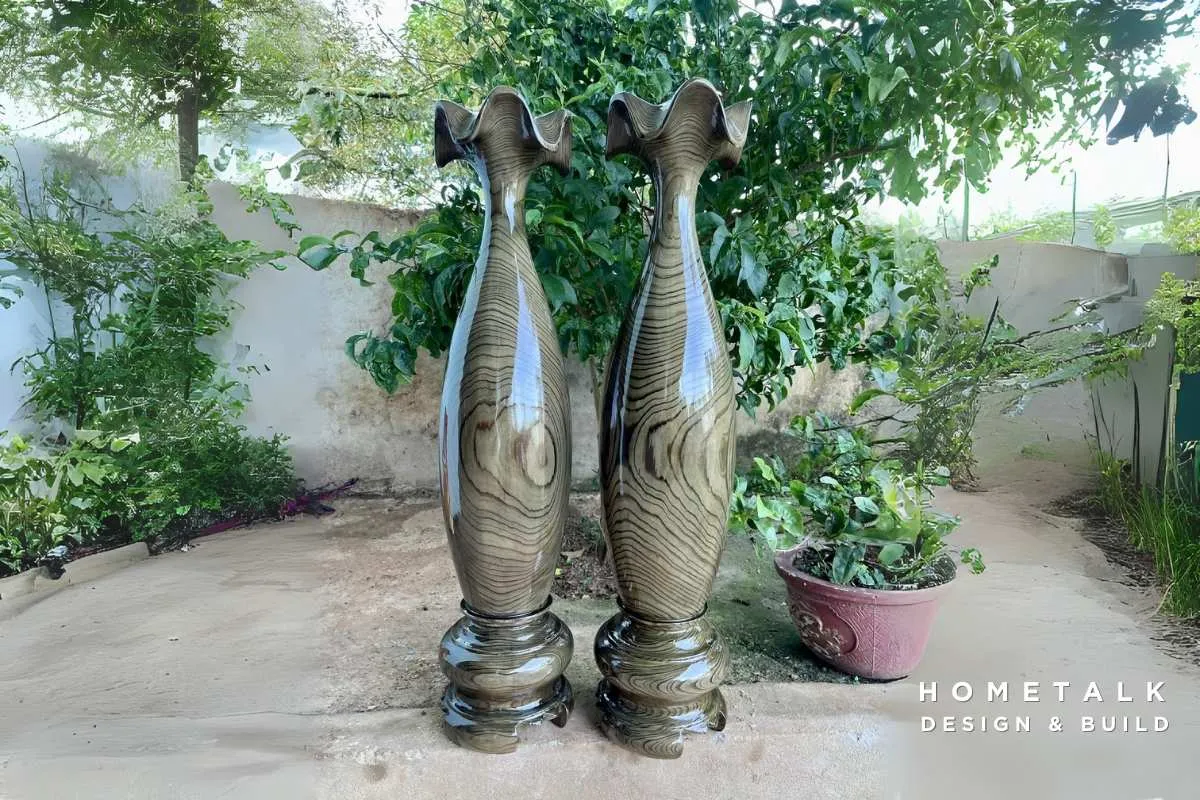 Sở hữu màu sắc biến đổi từ xanh lục đến nâu sẫm gỗ thủy tùng đa sắc được đánh giá cao về giá trị mỹ nghệ và phong thủy