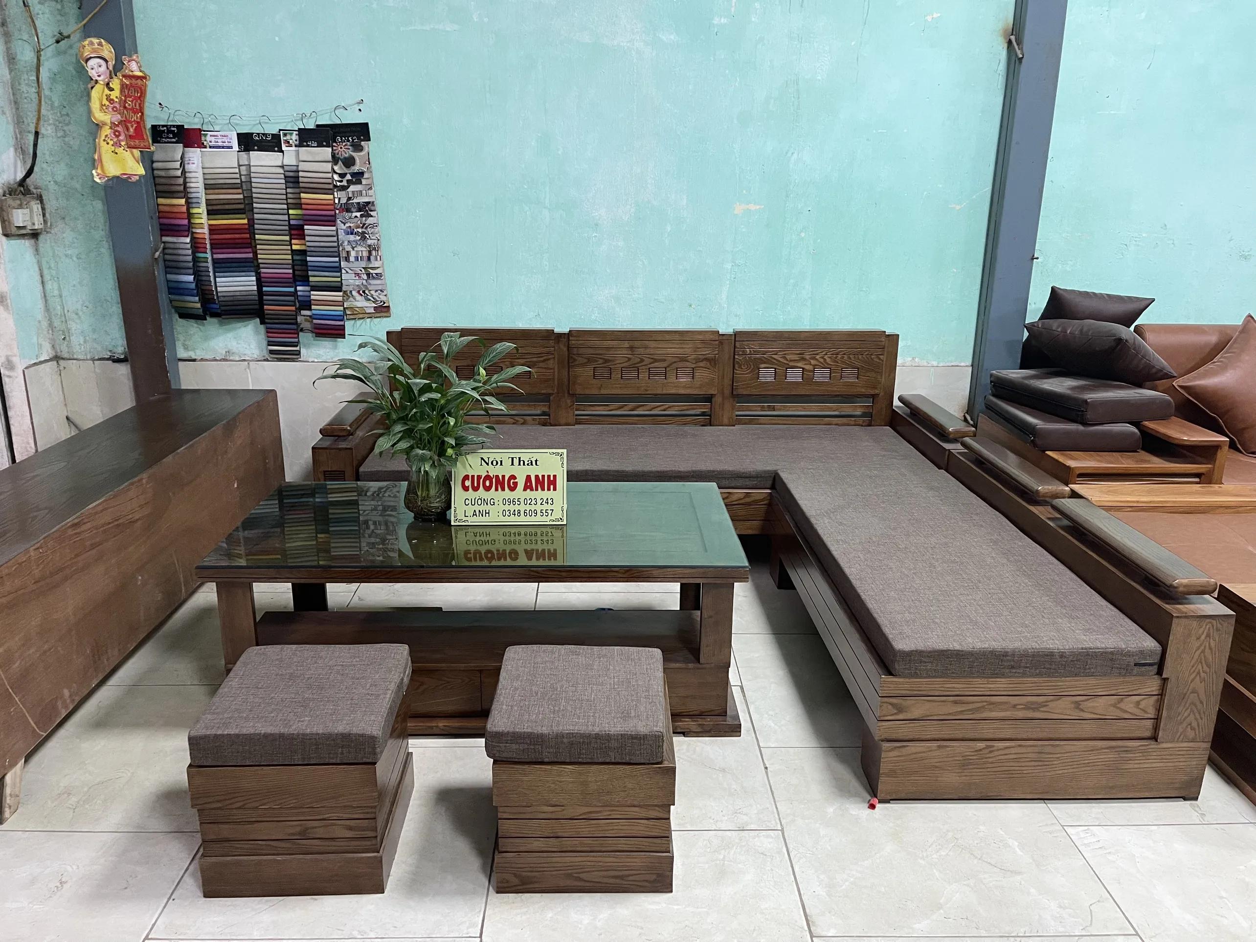 Bộ bàn ghế gỗ giá rẻ chất liệu gỗ sồi với thiết kế góc chữ L hiện đại