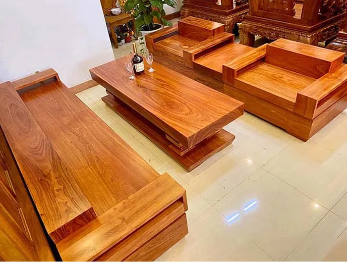 Bộ sa lông gỗ Lim nguyên khối với thiết kế đẳng cấp