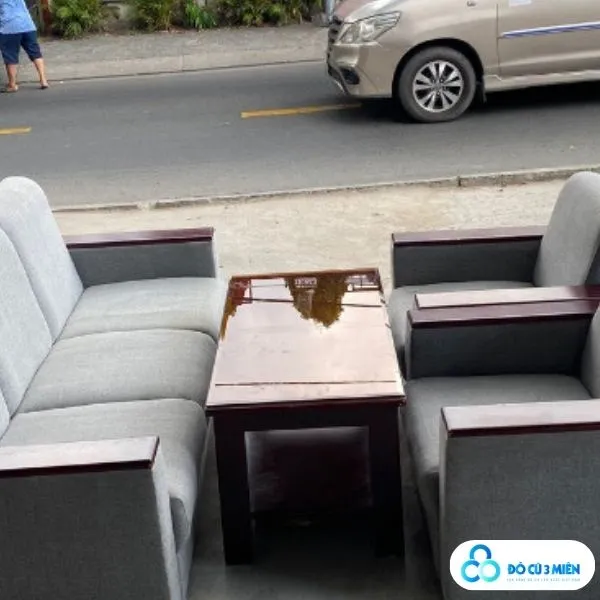 Thanh lý bàn ghế sofa cũ 1