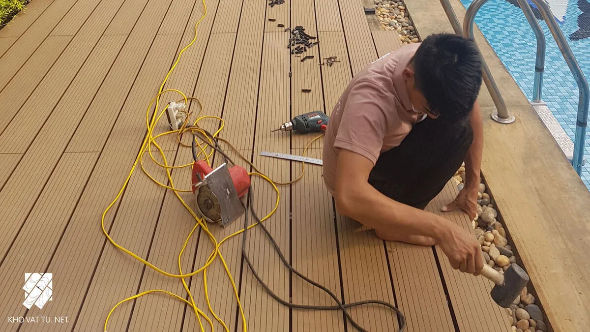 Hướng dẫn thi công sàn gỗ nhựa ngoài trời