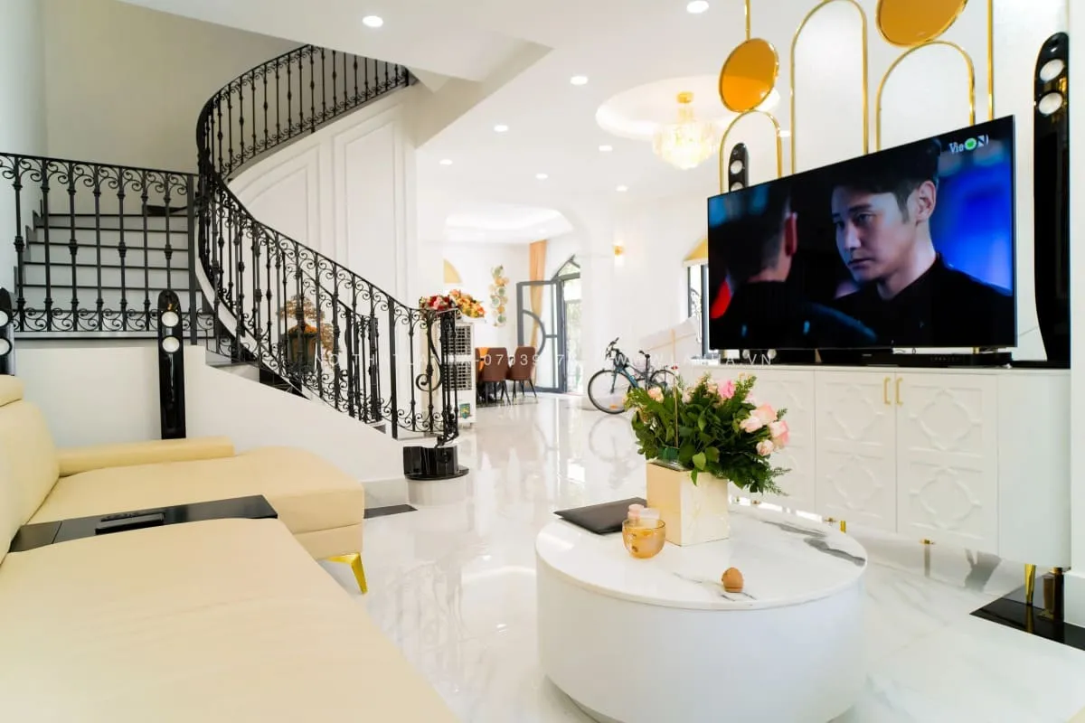 Phong cách nội thất phòng khách tân cổ điển