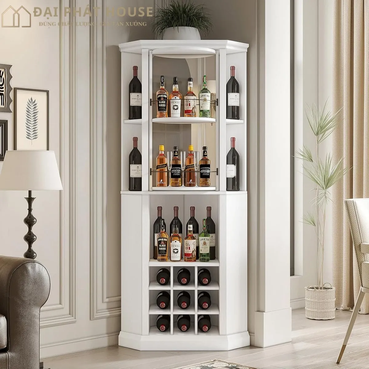 Tủ rượu xoay độc đáo và tiện lợi, là điểm nhấn ấn tượng trong phòng khách
