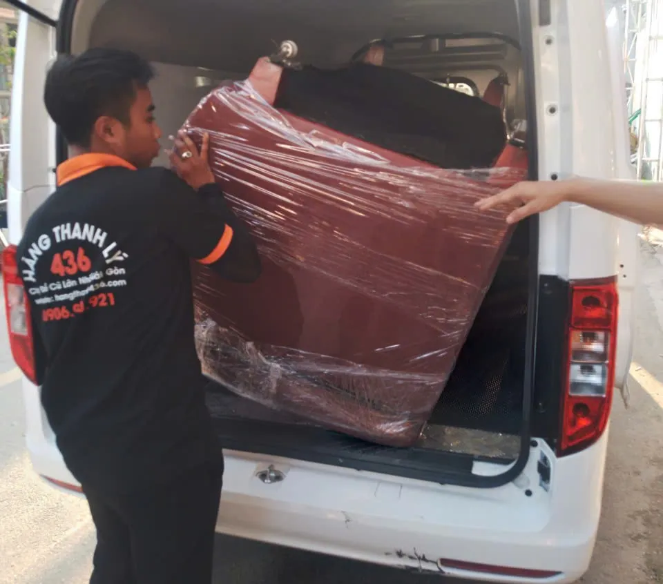 vận chuyển thu mua sofa cũ