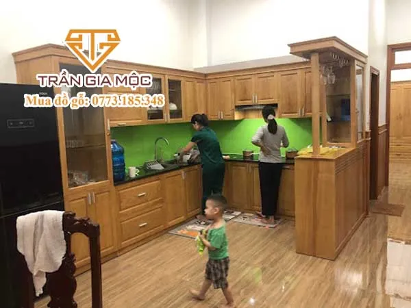Thu mua tủ bếp gỗ tự nhiên chữ L tại TP.HCM