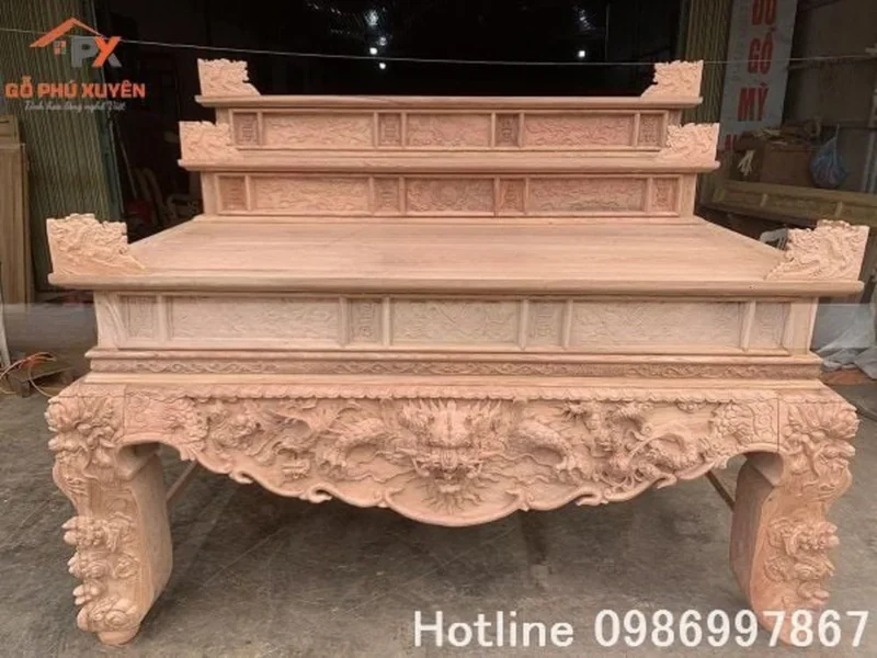 Thực hiện bài trí đồ thờ phân tầng an toàn và tôn nghiêm