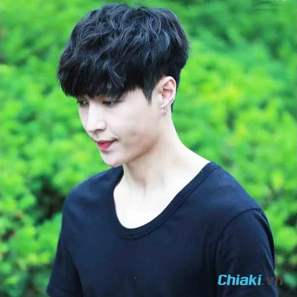 Tóc nam layer xoăn nhẹ