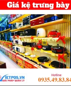 Cận cảnh chi tiết tấm tôn đục lỗ chất lượng cao của hệ thống kệ trưng bày