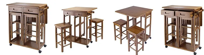 Chiếc bàn gấp đi kèm hai ghế đẩu có thể đặt vừa vặn trong không gian rộng 74x75cm