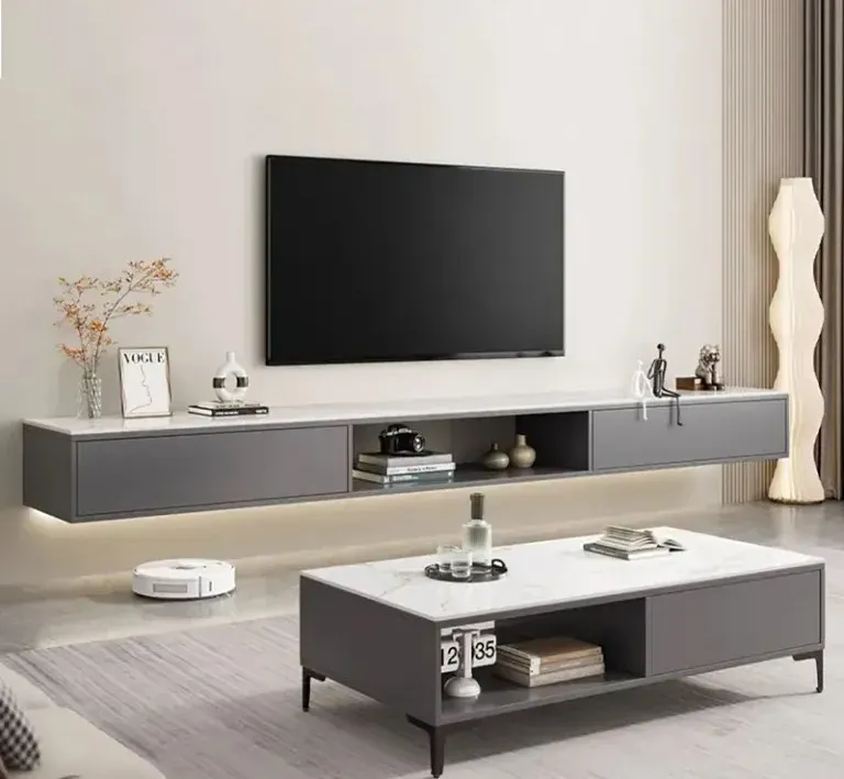 Kệ tivi nhỏ tận dụng không gian ngăn giữa để trưng bày rượu