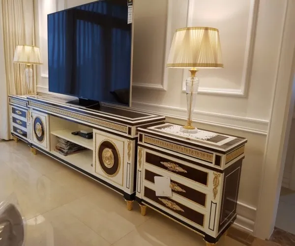 Kệ tivi tân cổ điển Italia