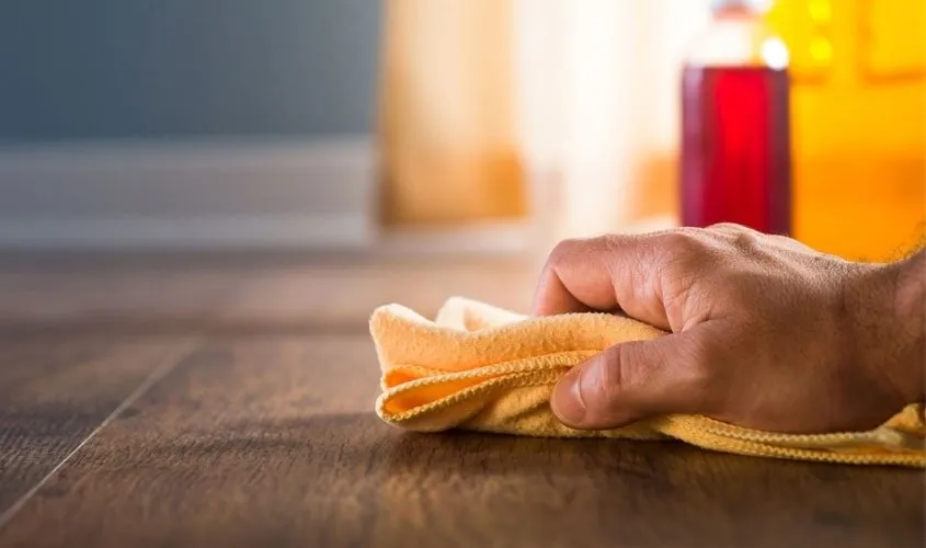 Kích thước cồng kềnh của sản phẩm cũng gây khó khăn cho việc vệ sinh, lau chùi