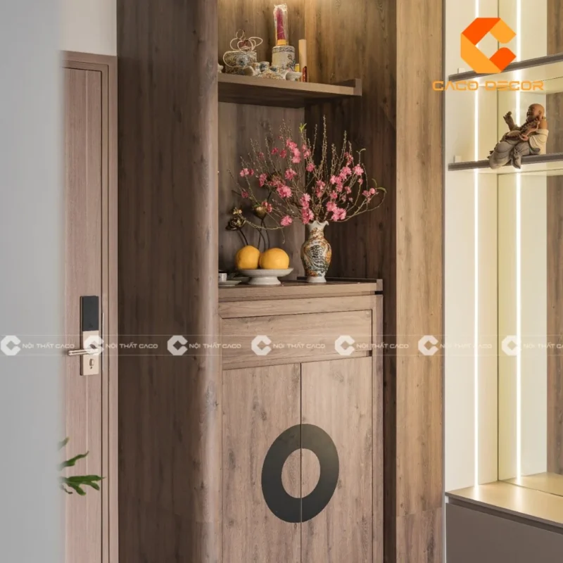 trang trí bàn thờ ngày tết với hoa tươi và ánh sáng ấm