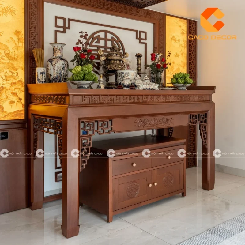 trang trí bàn thờ ngày tết với mâm lễ cân đối và hoa tươi