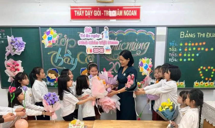 Bảng tiểu học ấn tượng