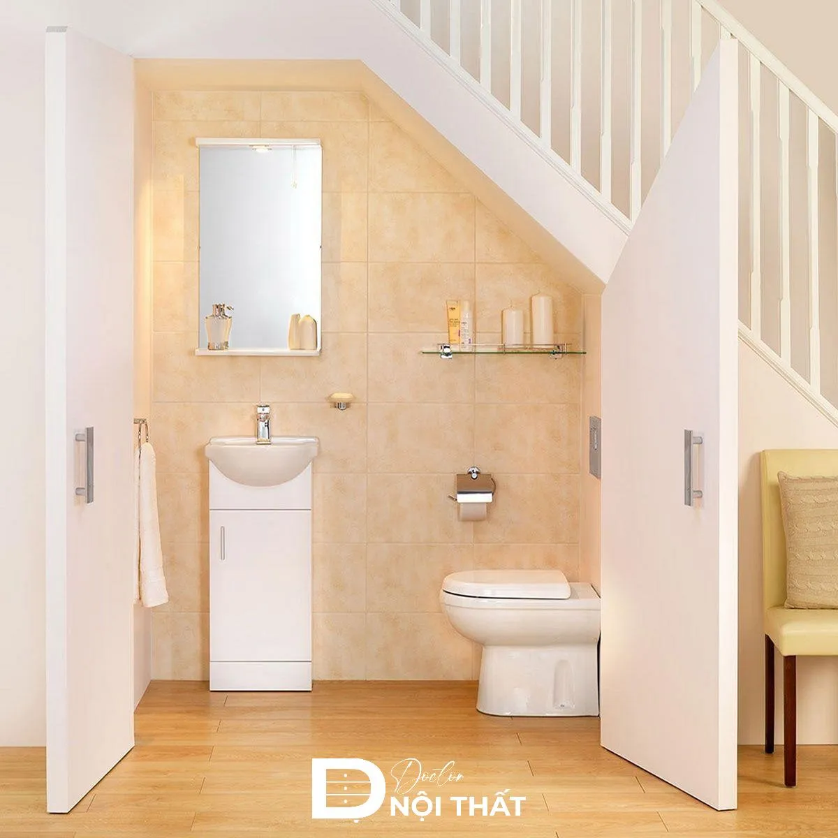Nhà vệ sinh nhỏ gọn dưới gầm cầu thang với thiết bị treo tường