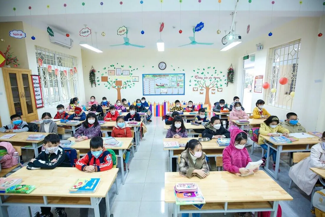 trang trí lớp học tiểu học