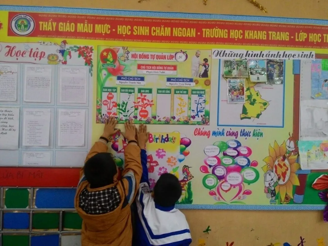 trang trí lớp học tiểu học