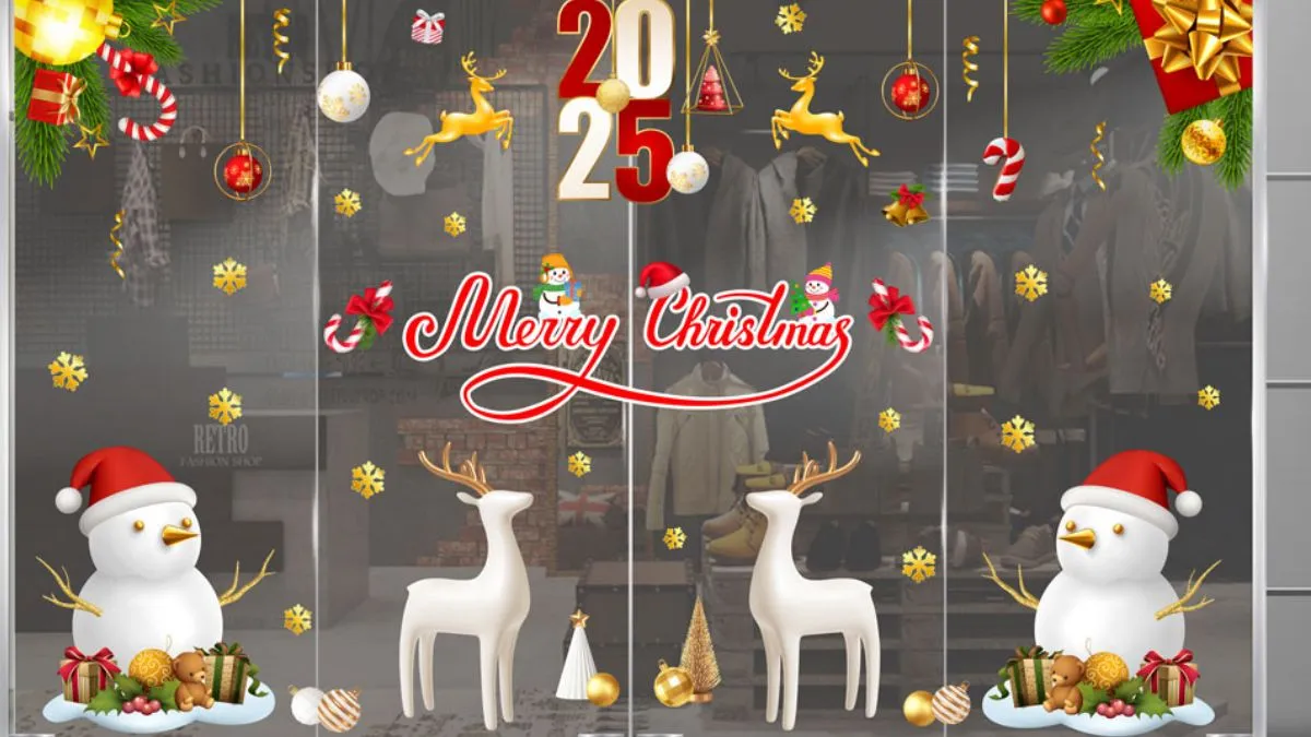 Hình tuần lộc đáng yêu trên cửa kính Noel