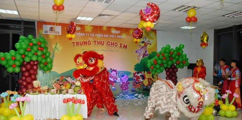Trang trí sân khấu chương trình Trung Thu
